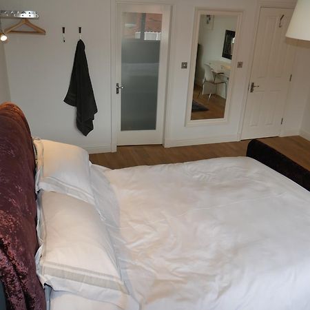 Fifty One And A Half Boutique B&B Clitheroe Esterno foto