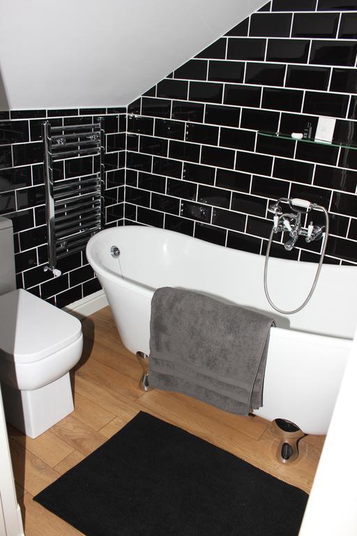 Fifty One And A Half Boutique B&B Clitheroe Esterno foto