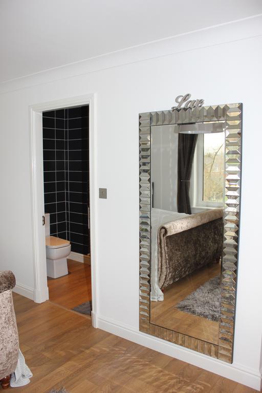 Fifty One And A Half Boutique B&B Clitheroe Esterno foto