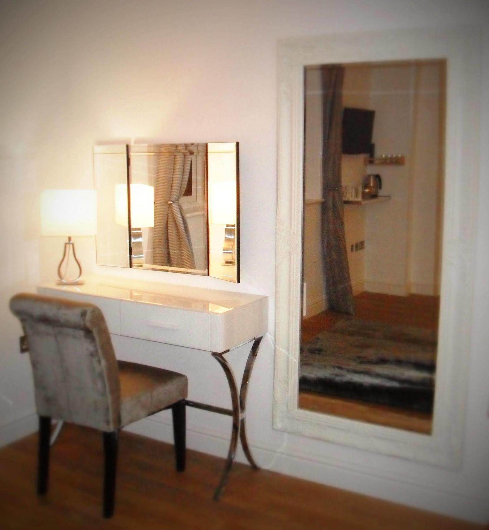 Fifty One And A Half Boutique B&B Clitheroe Esterno foto